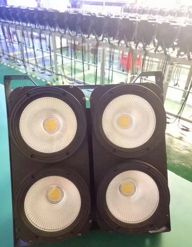 舞臺燈光 LED 四眼觀眾燈COB面光燈適用于哪些場所？效果圖